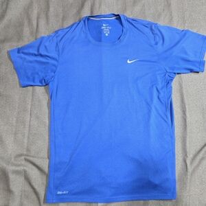 Nike Men's Vibrant Blue Short Sleeve Tee